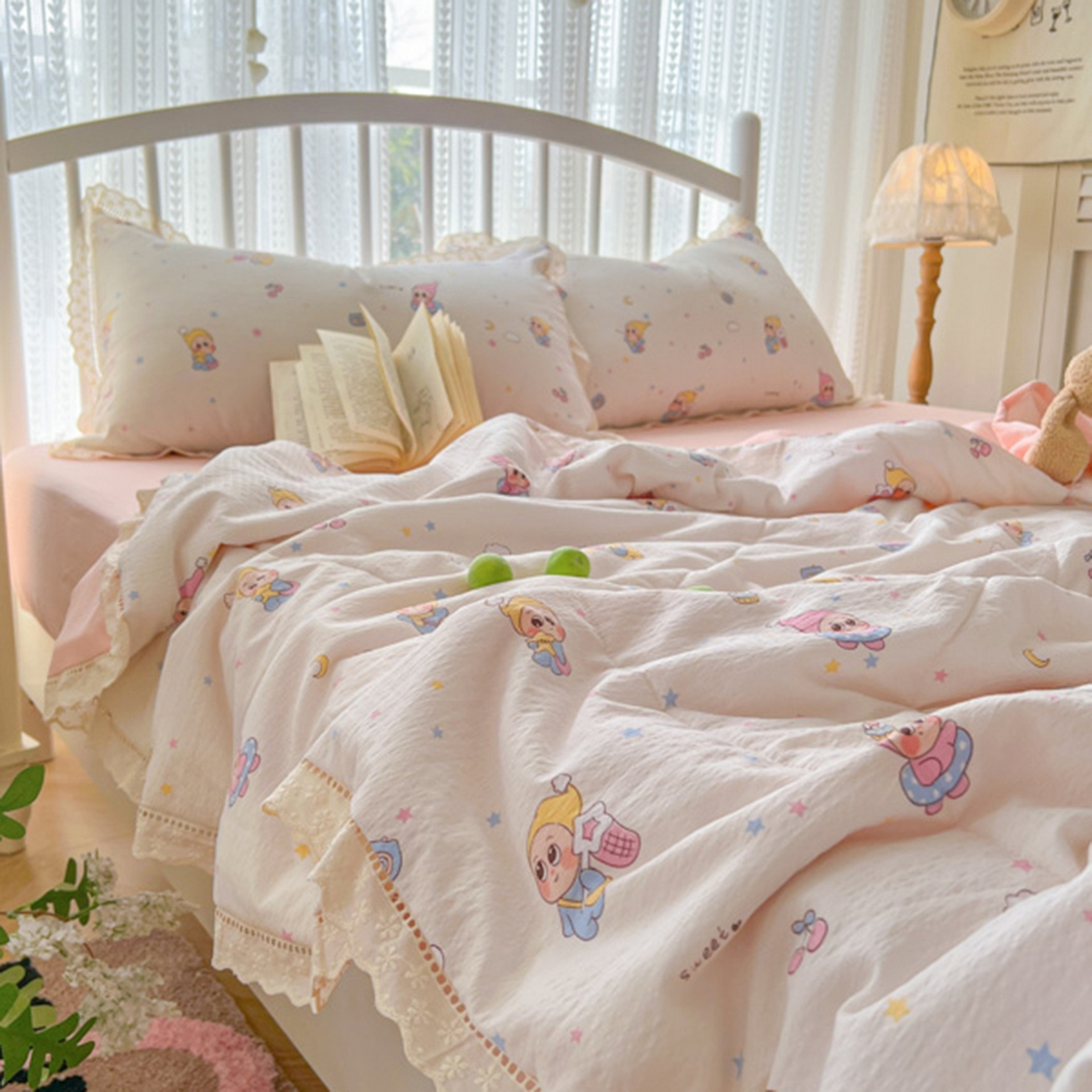 91家纺网 家纺一手货源 找家纺 港岛妹妹 2026新款镂空花边夏被 夏被四件套 糖果星星人