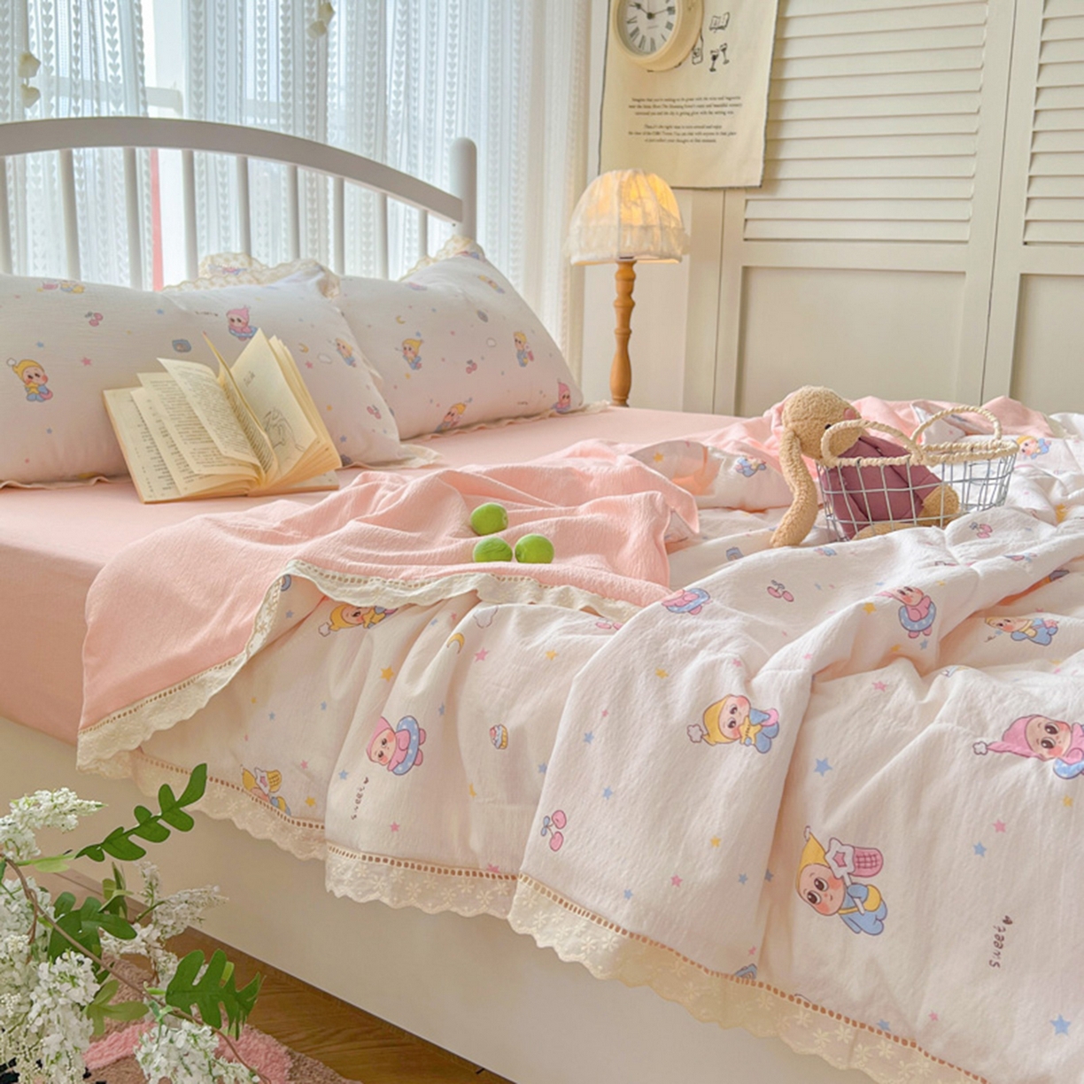 91家纺网 家纺一手货源 找家纺 港岛妹妹 2026新款镂空花边夏被 夏被四件套 糖果星星人