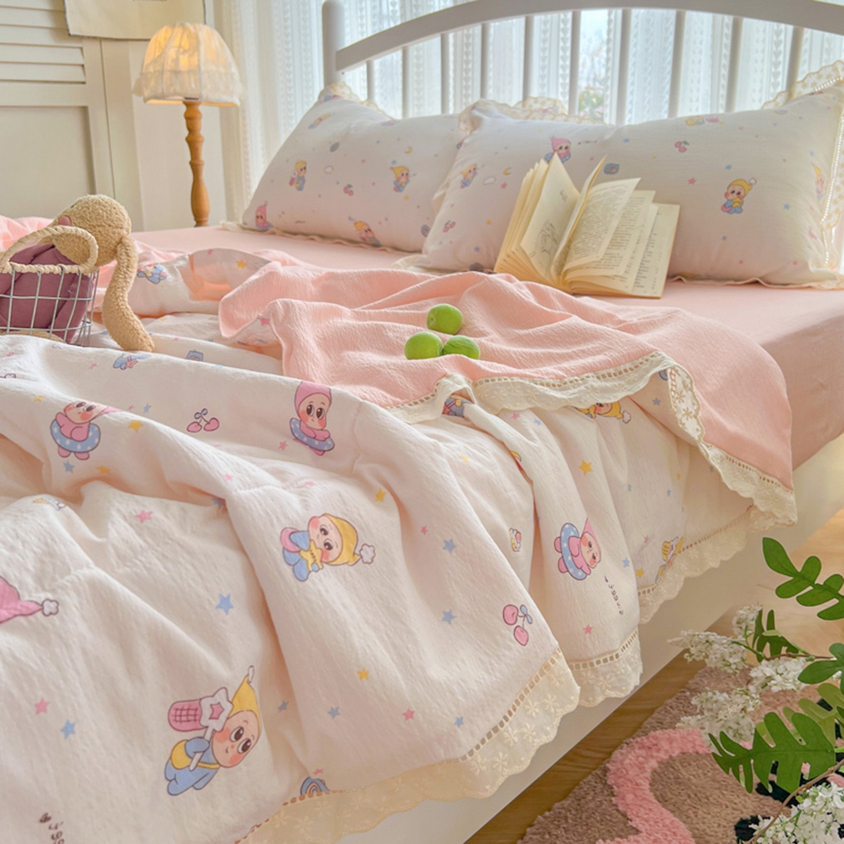 91家纺网 家纺一手货源 找家纺 港岛妹妹 2026新款镂空花边夏被 夏被四件套 糖果星星人