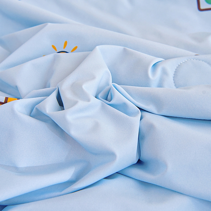 91家纺网 家纺一手货源 找家纺 御棉坊2026新款A类锦氨数码印花圆网蚕丝儿童夏凉被幼儿园午睡被宝宝夏季空调被薄被子 锦氨-多彩小车