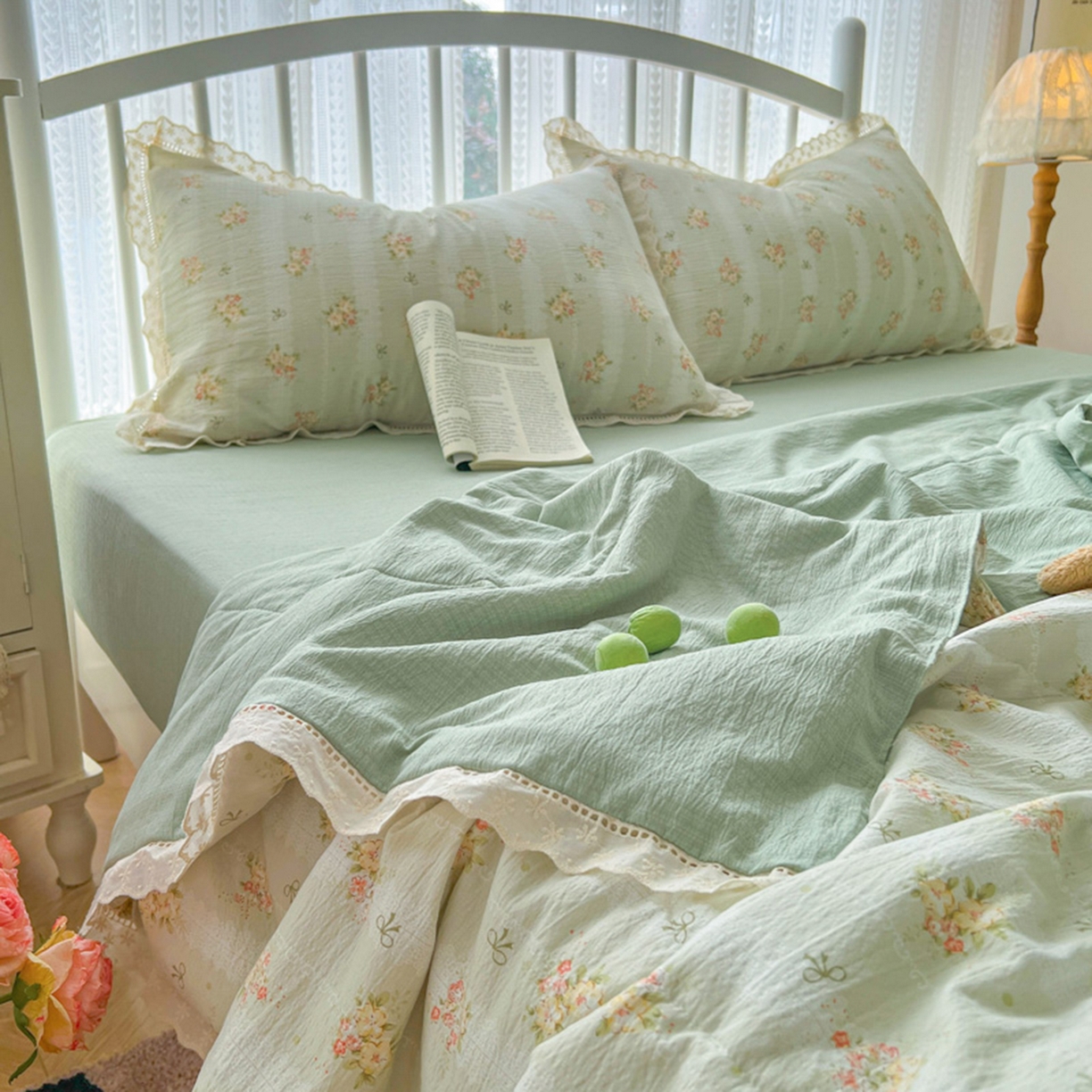 91家纺网 家纺一手货源 找家纺 港岛妹妹 2026新款镂空花边夏被 夏被四件套 夏木悠悠