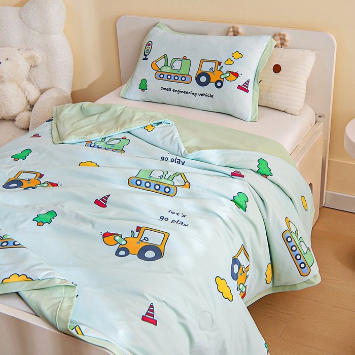 91家纺网 家纺一手货源 找家纺 御棉坊2026新款A类锦氨数码印花圆网蚕丝儿童夏凉被幼儿园午睡被宝宝夏季空调被薄被子 锦氨-森林工程队