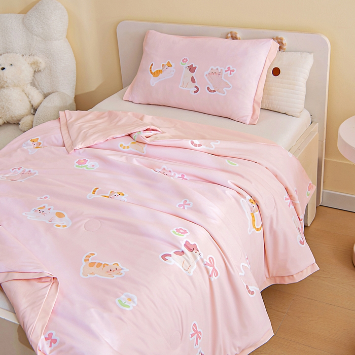 91家纺网 家纺一手货源 找家纺 御棉坊2026新款A类锦氨数码印花圆网蚕丝儿童夏凉被幼儿园午睡被宝宝夏季空调被薄被子 锦氨-小花猫