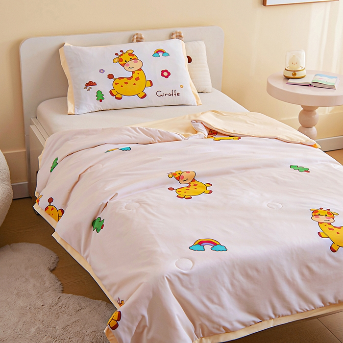 91家纺网 家纺一手货源 找家纺 御棉坊2026新款A类锦氨数码印花圆网蚕丝儿童夏凉被幼儿园午睡被宝宝夏季空调被薄被子 锦氨-小鹿宝宝