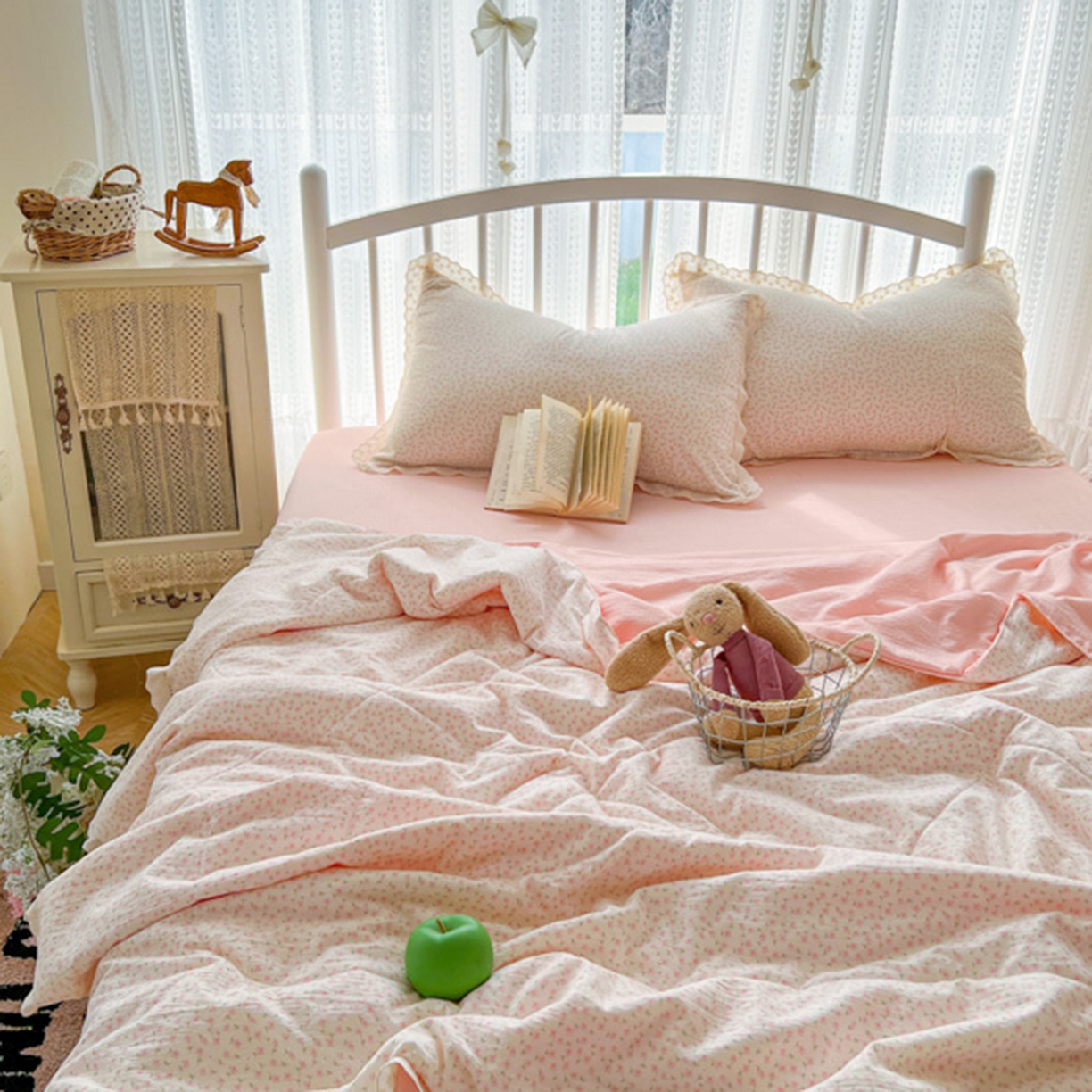 91家纺网 家纺一手货源 找家纺 港岛妹妹 2026新款镂空花边夏被 夏被四件套 纸短情长