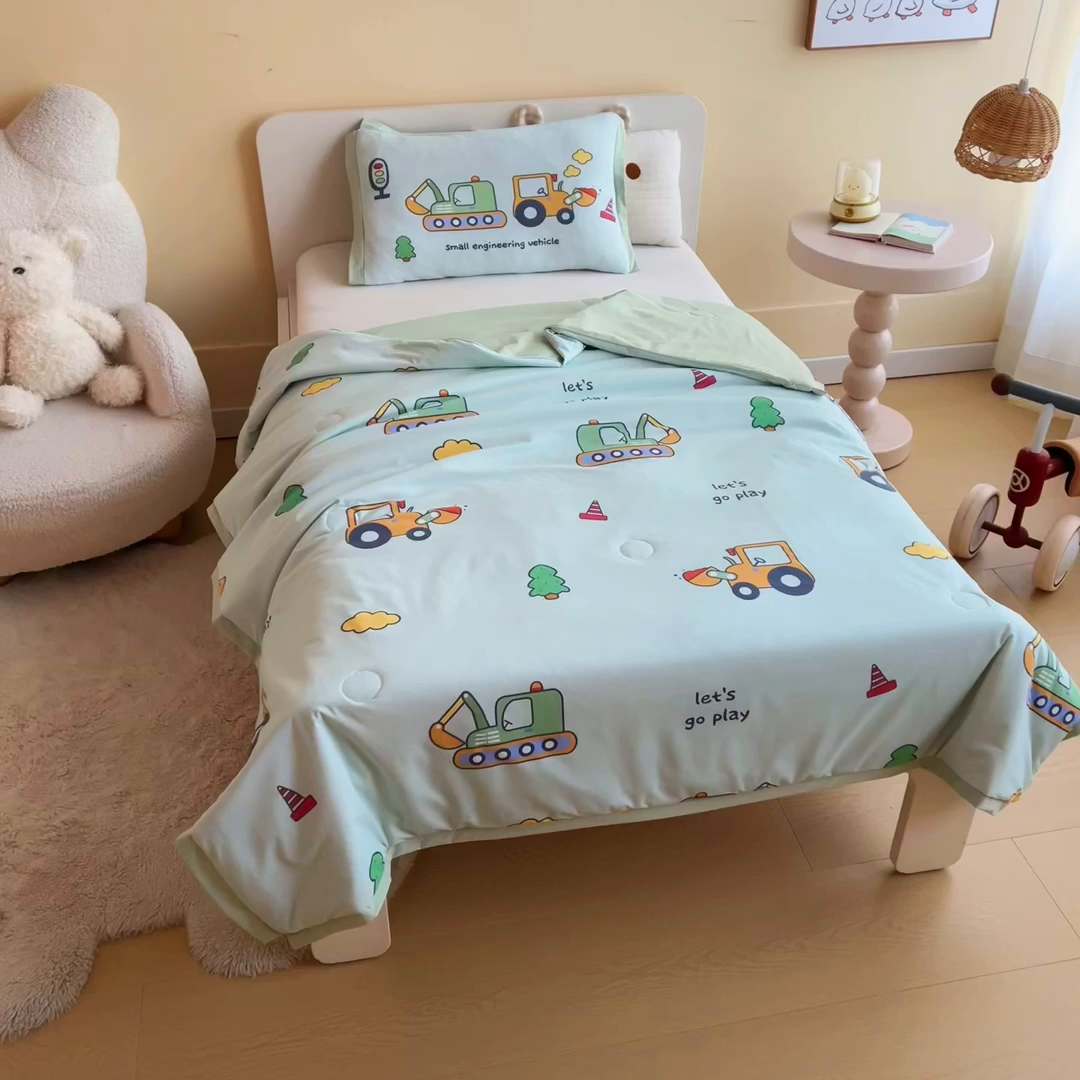 91家纺网 家纺一手货源 找家纺 御棉坊2026新款A类锦氨数码印花圆网蚕丝儿童夏凉被幼儿园午睡被宝宝夏季空调被薄被子 锦氨-森林工程队