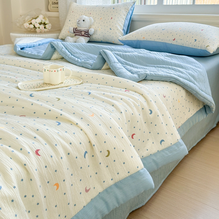 91家纺网 家纺一手货源 找家纺 几禾 2026新款A类三层纱印花夏被-柔纱 柔纱-星月天空