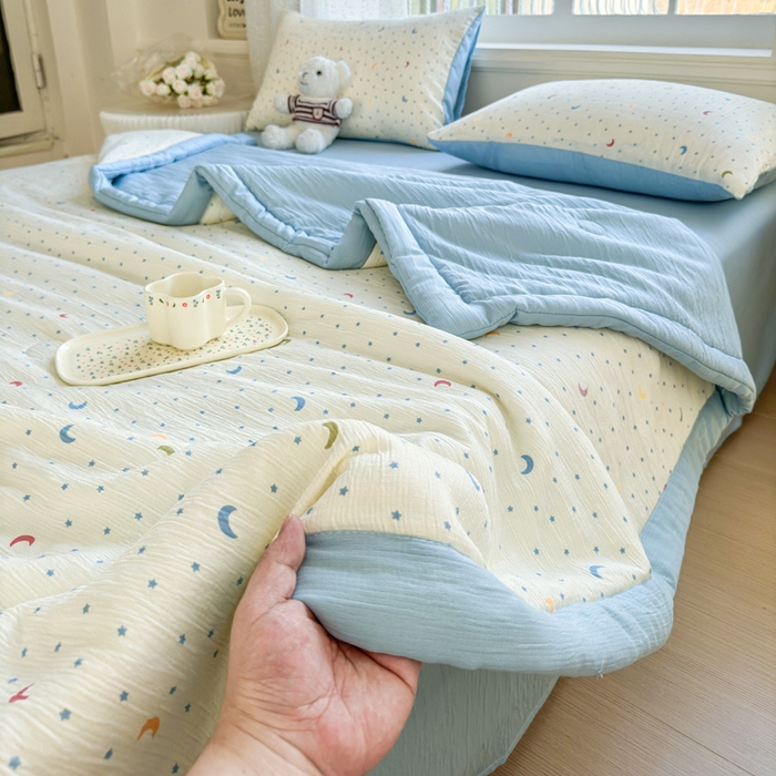 91家纺网 家纺一手货源 找家纺 几禾 2026新款A类三层纱印花夏被-柔纱 柔纱-星月天空