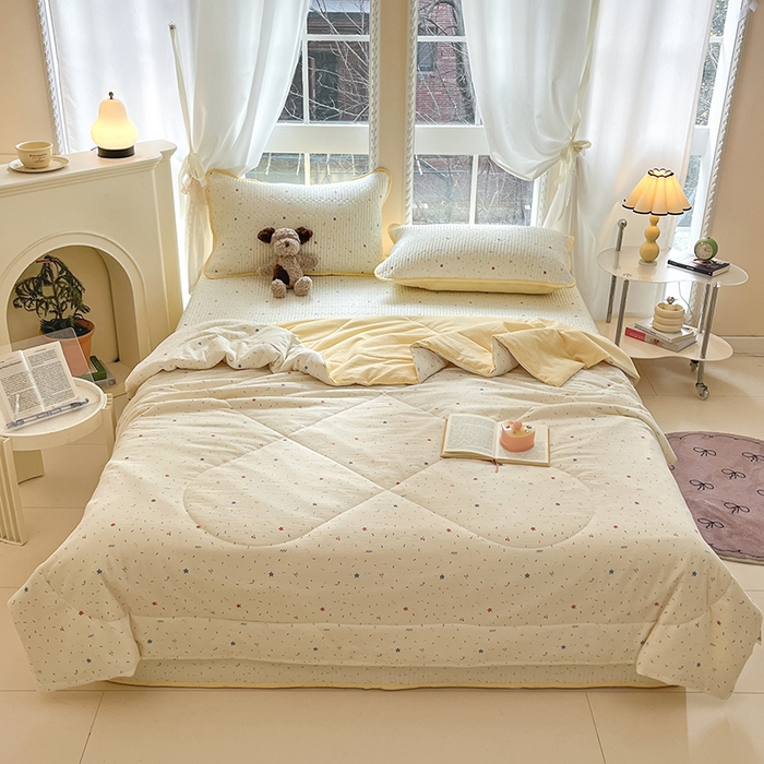 91家纺网 家纺一手货源 找家纺 几禾 2026新款云感双层纱7A抗菌夏被四件套系列-栀夏系列 栀夏-织梦