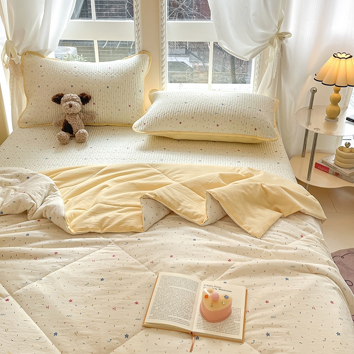 91家纺网 家纺一手货源 找家纺 几禾 2026新款云感双层纱7A抗菌夏被四件套系列-栀夏系列 栀夏-织梦