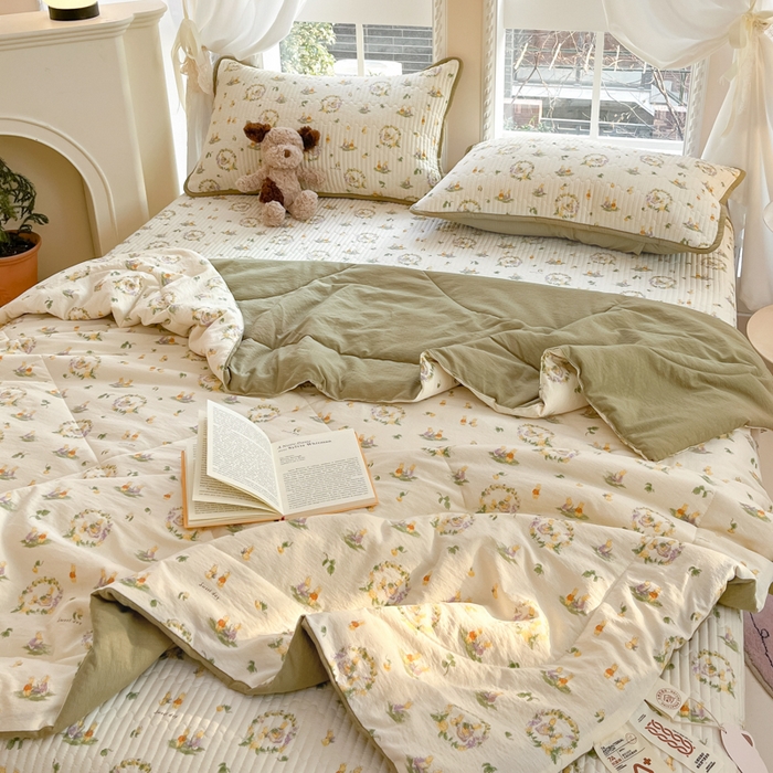 91家纺网 家纺一手货源 找家纺 几禾 2026新款云感双层纱7A抗菌夏被四件套系列-栀夏系列 栀夏-庄园兔