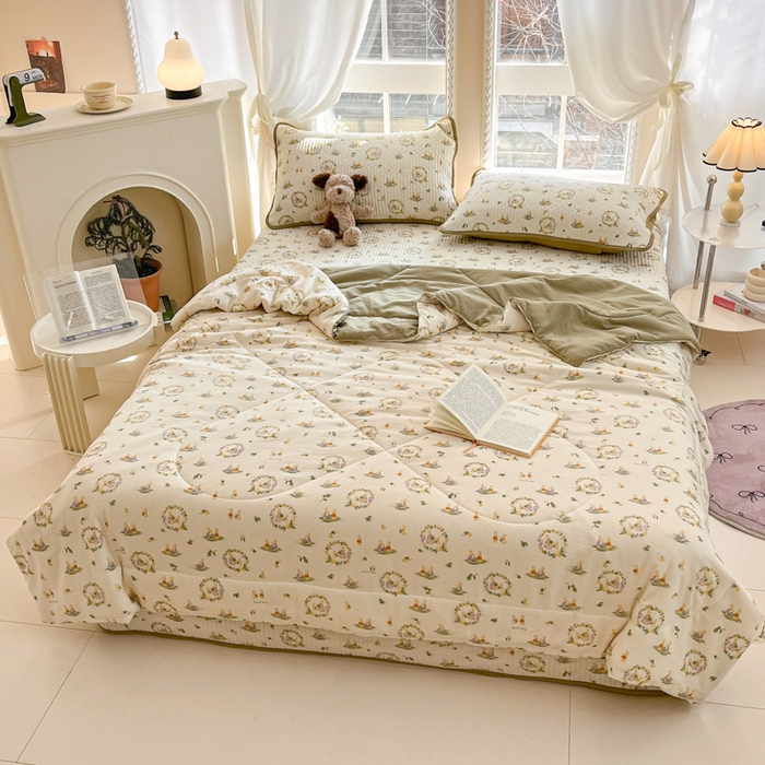 91家纺网 家纺一手货源 找家纺 几禾 2026新款云感双层纱7A抗菌夏被四件套系列-栀夏系列 栀夏-庄园兔