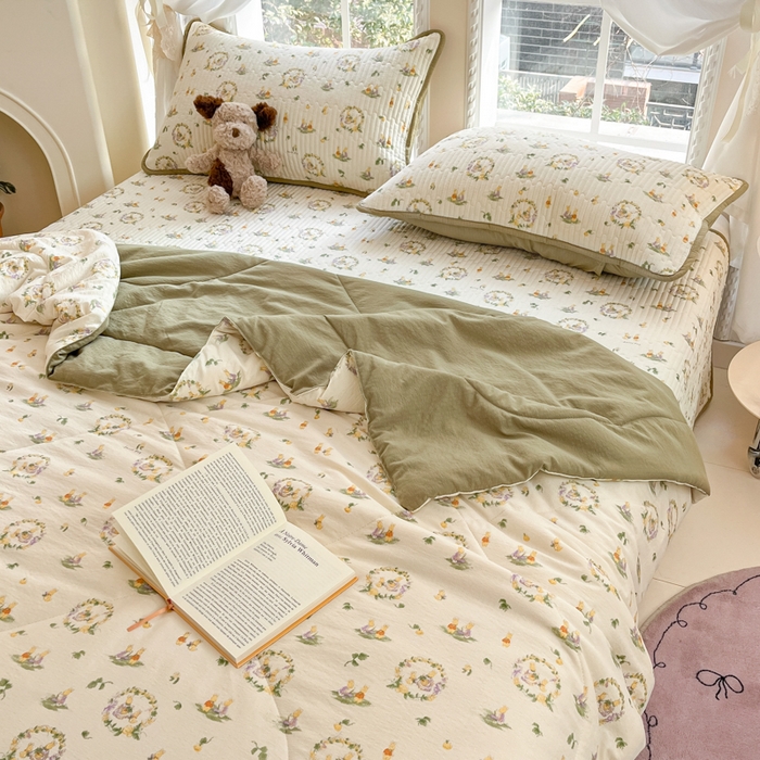 91家纺网 家纺一手货源 找家纺 几禾 2026新款云感双层纱7A抗菌夏被四件套系列-栀夏系列 栀夏-庄园兔