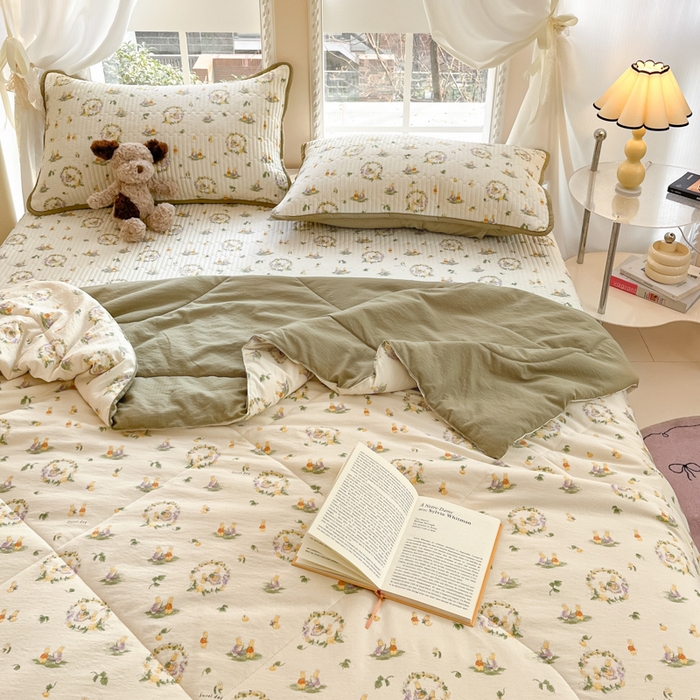 91家纺网 家纺一手货源 找家纺 几禾 2026新款云感双层纱7A抗菌夏被四件套系列-栀夏系列 栀夏-庄园兔