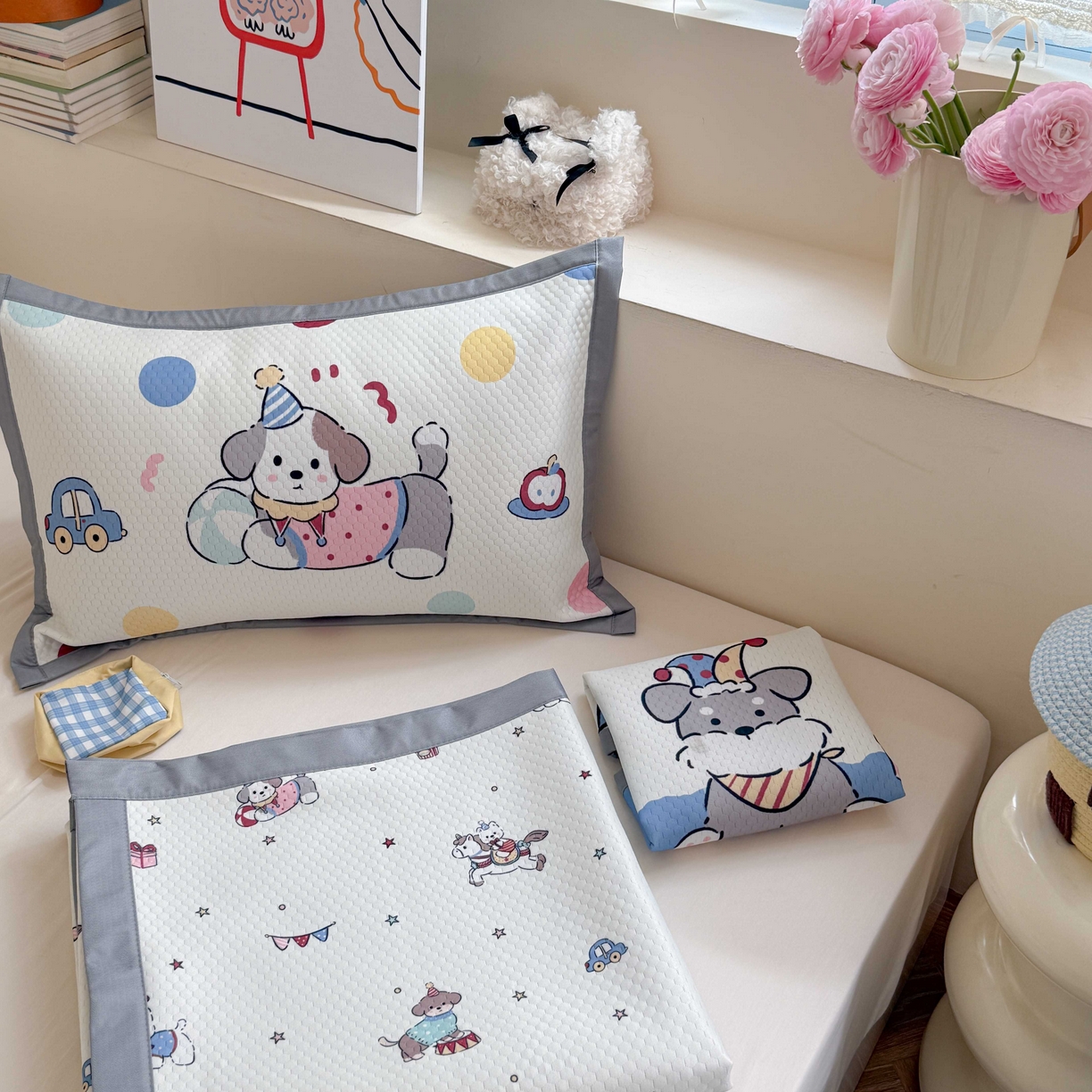 91家纺网 家纺一手货源 找家纺 Sweet dreams甜梦 2026新款数码印花大板凉感豆豆席 狗狗的游乐园