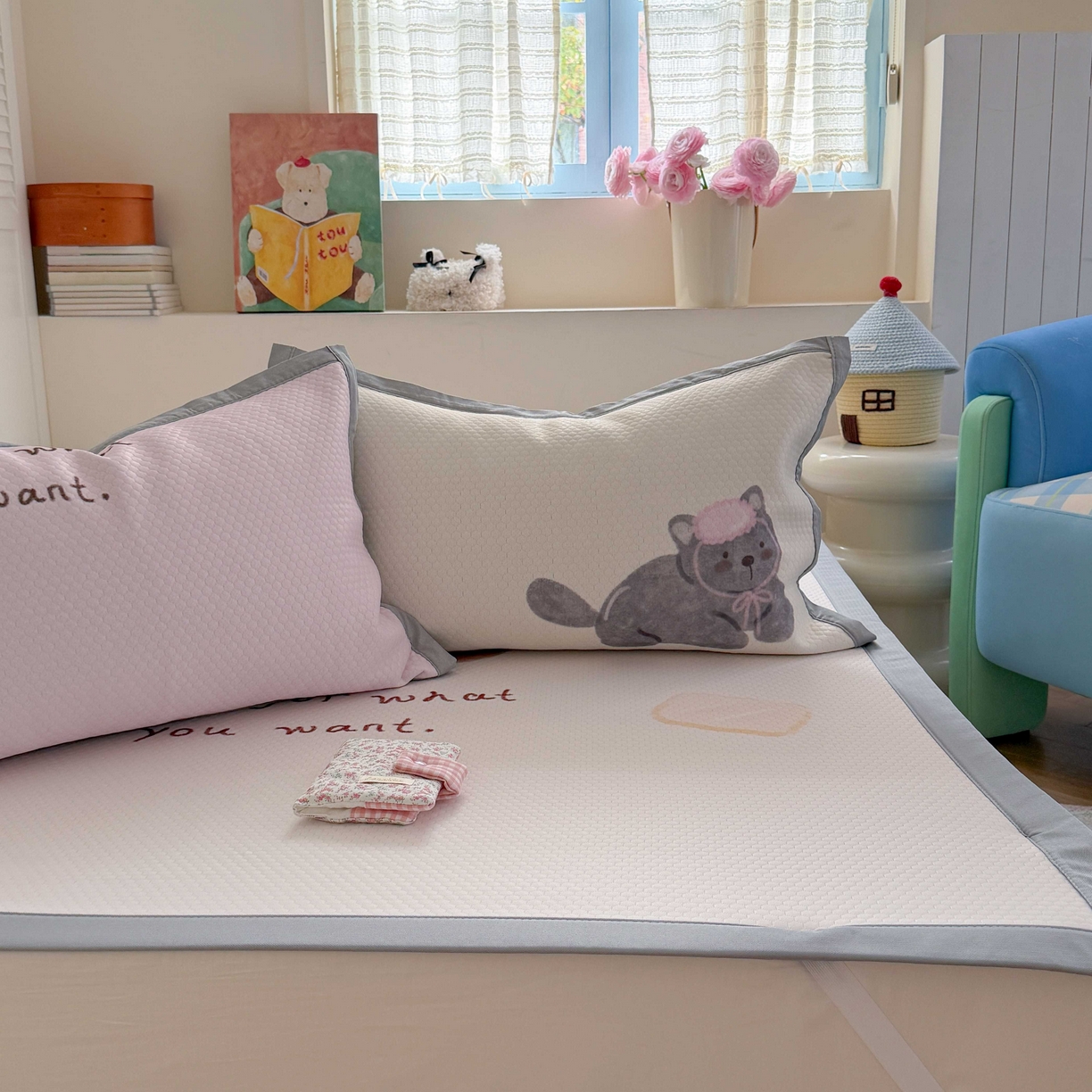 91家纺网 家纺一手货源 找家纺 Sweet dreams甜梦 2026新款数码印花大板凉感豆豆席 狗狗的早餐