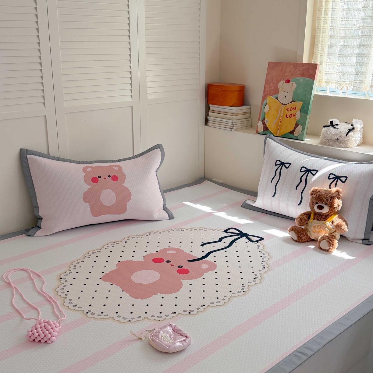 91家纺网 家纺一手货源 找家纺 Sweet dreams甜梦 2026新款数码印花大板凉感豆豆席 蝴蝶结小熊