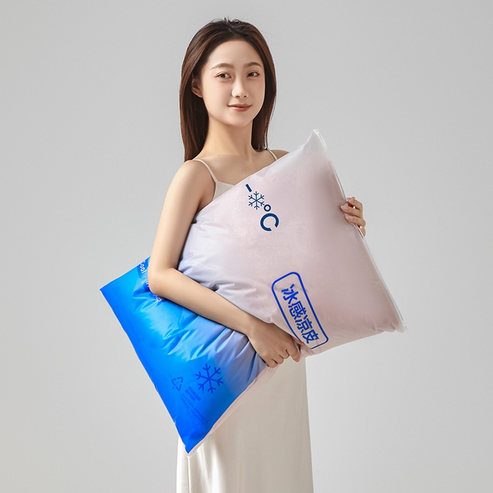 91家纺网 家纺一手货源 找家纺 桃子家居 2026新款A类高品质冰冰凉雪花冰感凉皮双面加倍透气孔氨纶凉感夏被 冰感凉皮-粉紫梦幻（加倍透气）