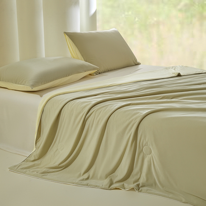 91家纺网 家纺一手货源 找家纺 桃子家居 2026新款A类高品质冰冰凉雪花冰感凉皮双面加倍透气孔氨纶凉感夏被 冰感凉皮-抹茶芒果（加倍透气）