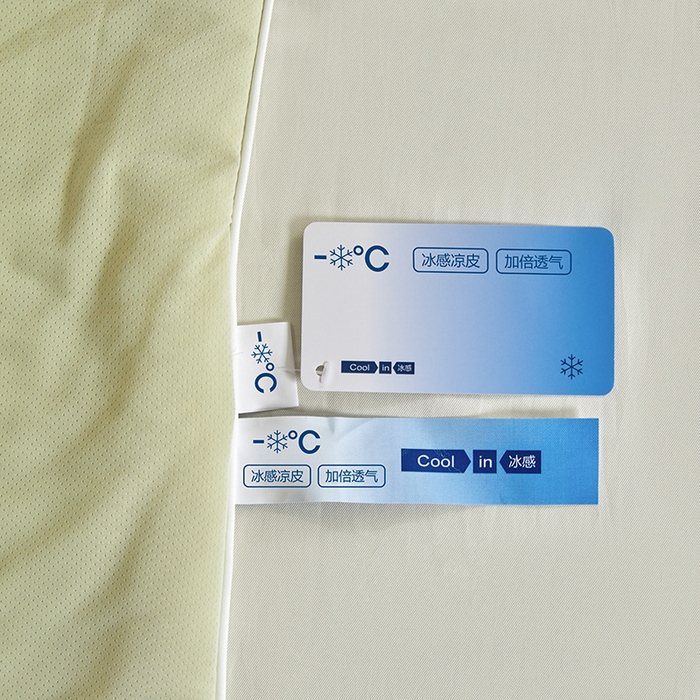 91家纺网 家纺一手货源 找家纺 桃子家居 2026新款A类高品质冰冰凉雪花冰感凉皮双面加倍透气孔氨纶凉感夏被 冰感凉皮-青石绿灰（加倍透气）