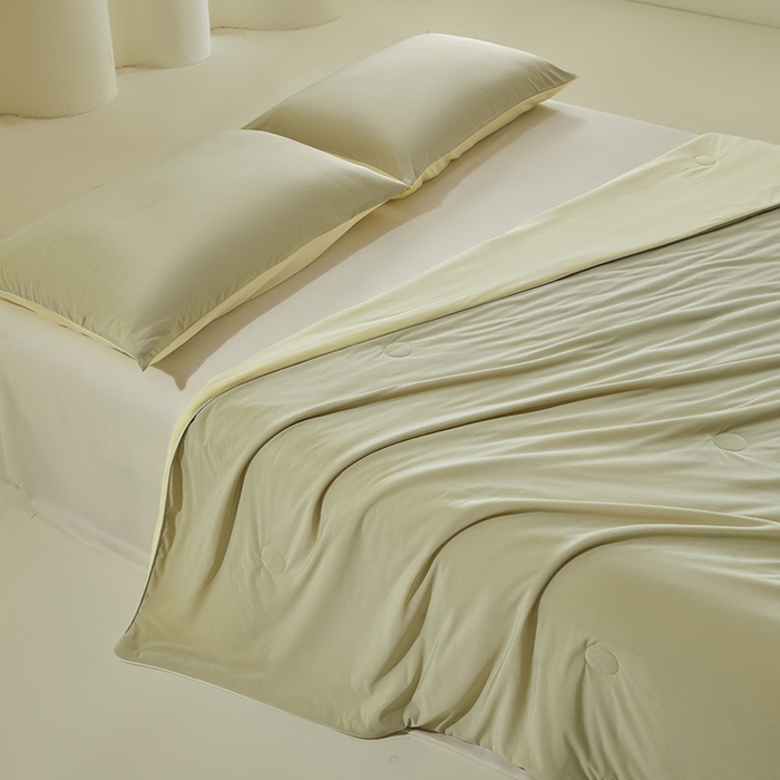 91家纺网 家纺一手货源 找家纺 桃子家居 2026新款A类高品质冰冰凉雪花冰感凉皮双面加倍透气孔氨纶凉感夏被 冰感凉皮-抹茶芒果（加倍透气）