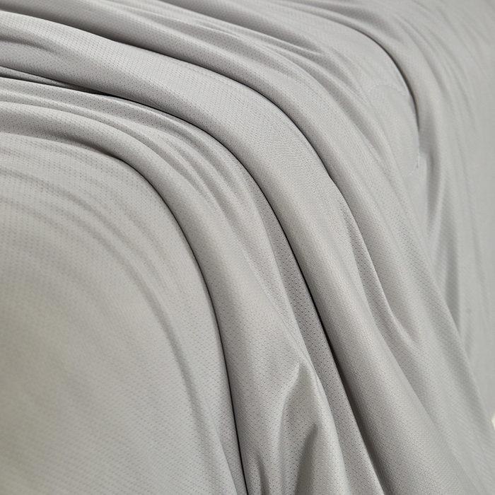 91家纺网 家纺一手货源 找家纺 桃子家居 2026新款A类高品质冰冰凉雪花冰感凉皮双面加倍透气孔氨纶凉感夏被 冰感凉皮-浅银灰（加倍透气）