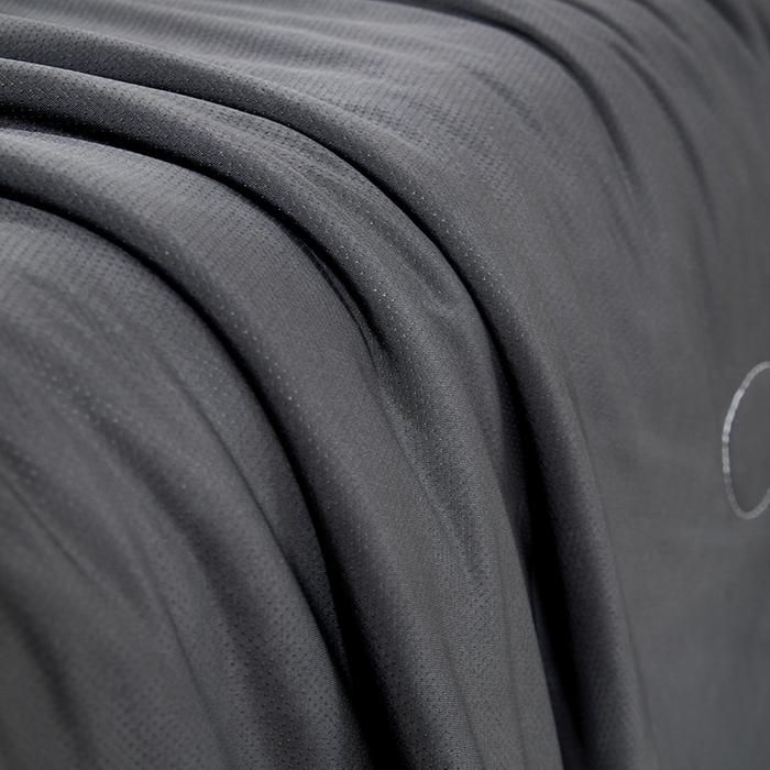 91家纺网 家纺一手货源 找家纺 桃子家居 2026新款A类高品质冰冰凉雪花冰感凉皮双面加倍透气孔氨纶凉感夏被 冰感凉皮-高级灰（加倍透气）