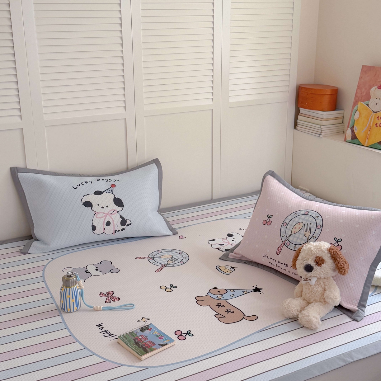 91家纺网 家纺一手货源 找家纺 Sweet dreams甜梦 2026新款数码印花大板凉感豆豆席 条纹狗狗