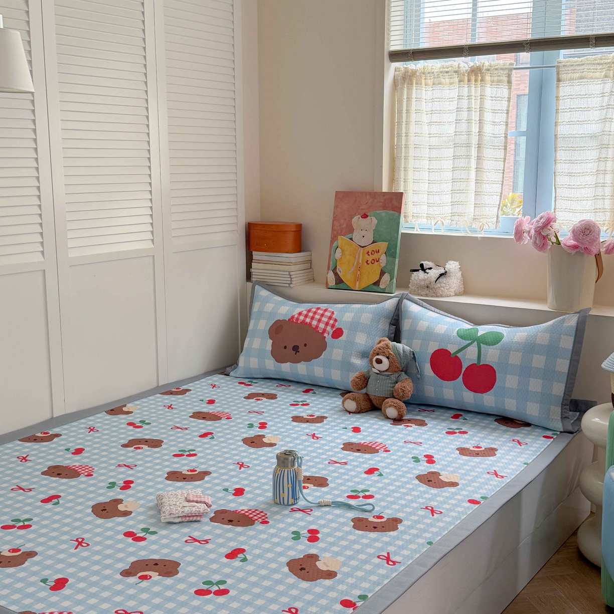 91家纺网 家纺一手货源 找家纺 Sweet dreams甜梦 2026新款数码印花小板凉感豆豆席 格子小熊