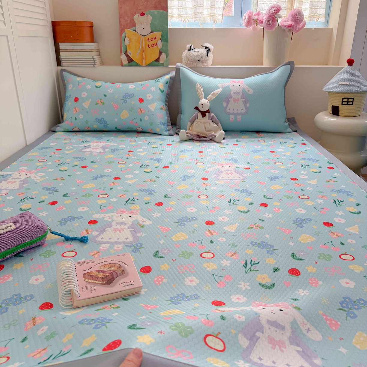 91家纺网 家纺一手货源 找家纺 Sweet dreams甜梦 2026新款数码印花小板凉感豆豆席 花花小兔