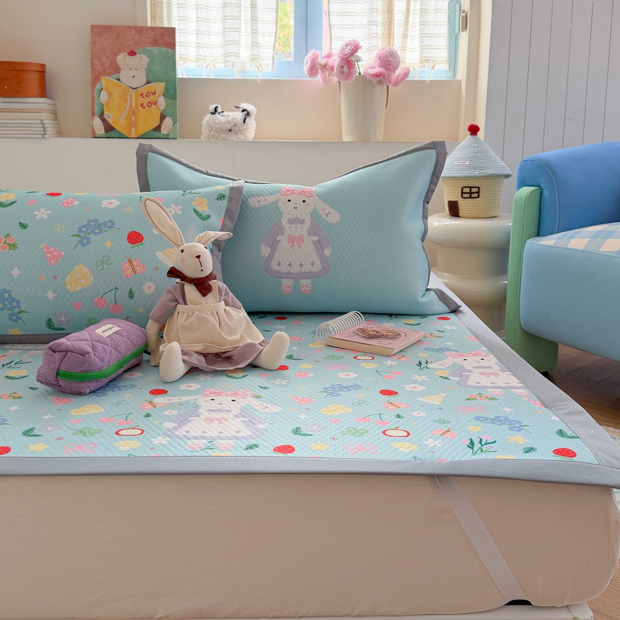 91家纺网 家纺一手货源 找家纺 Sweet dreams甜梦 2026新款数码印花小板凉感豆豆席 花花小兔