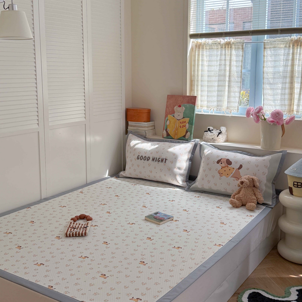 91家纺网 家纺一手货源 找家纺 Sweet dreams甜梦 2026新款数码印花小板凉感豆豆席 黄花小狗