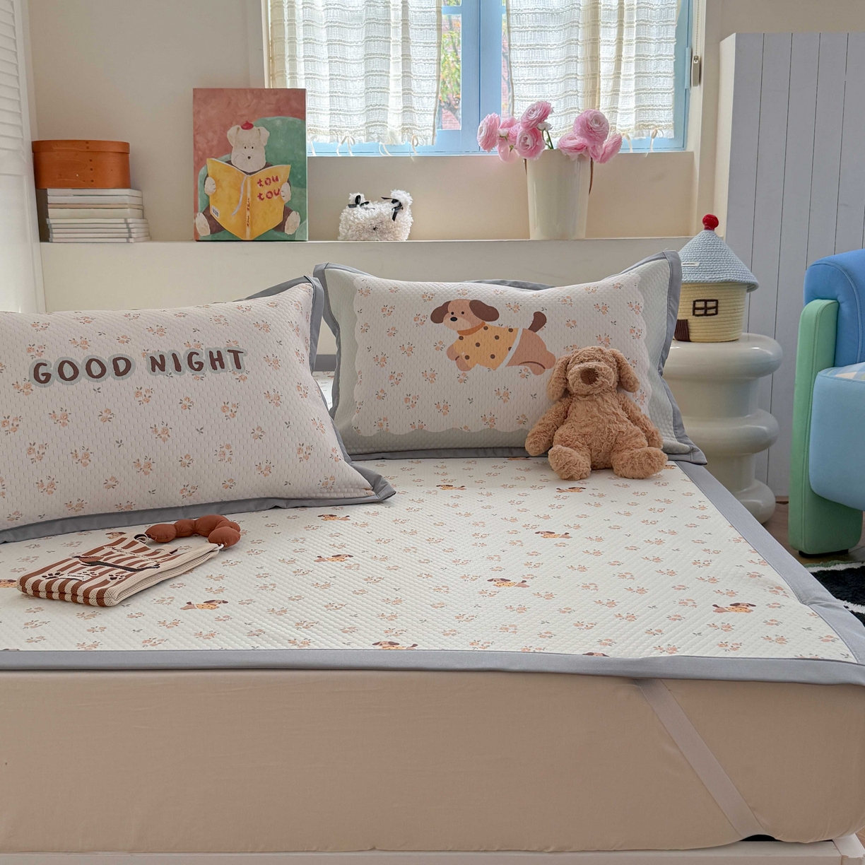 91家纺网 家纺一手货源 找家纺 Sweet dreams甜梦 2026新款数码印花小板凉感豆豆席 黄花小狗