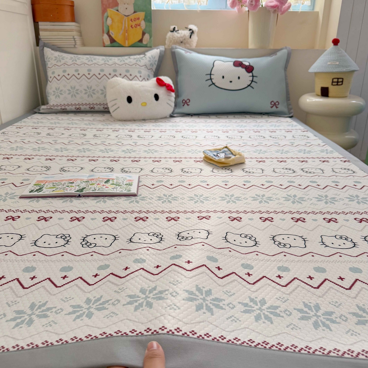 91家纺网 家纺一手货源 找家纺 Sweet dreams甜梦 2026新款数码印花小板凉感豆豆席 猫猫蝴蝶结