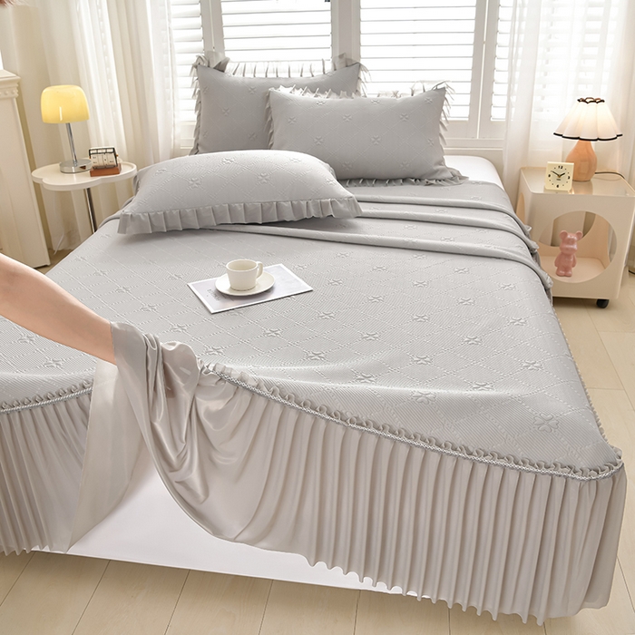 91家纺网 家纺一手货源 找家纺 席匠 2026新款凉感冰豆豆床裙款凉席席子凉席-PE系列 幸运草-灰