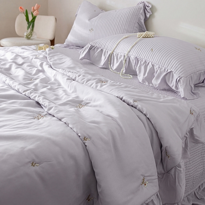 91家纺网 家纺一手货源 找家纺 （总）上喜 2026新款天丝小花刺绣夏被夏凉被空调被四件套