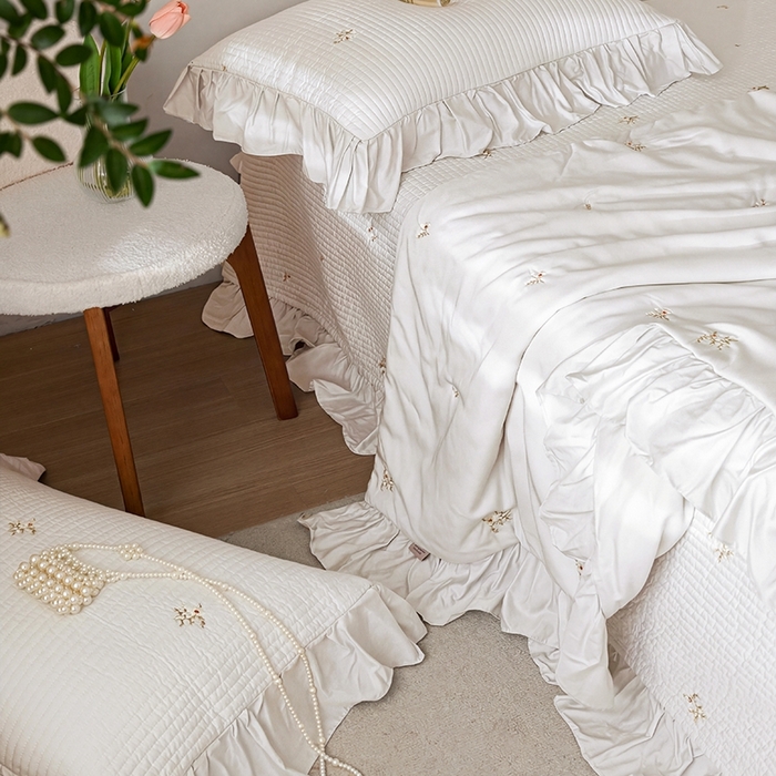 91家纺网 家纺一手货源 找家纺 （总）上喜 2026新款天丝小花刺绣夏被夏凉被空调被四件套