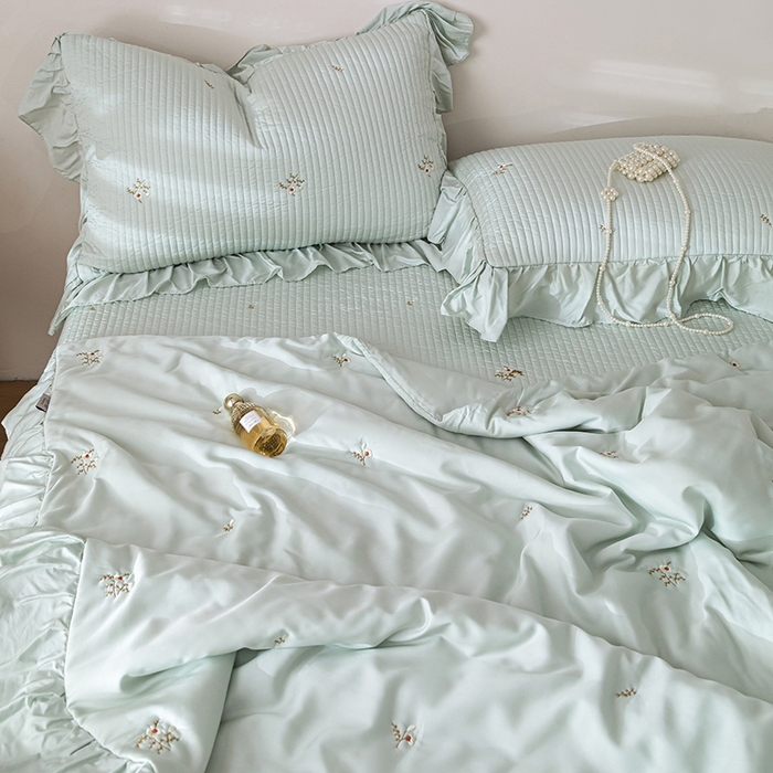 91家纺网 家纺一手货源 找家纺 上喜 2026新款天丝小花刺绣夏被夏凉被空调被四件套 绿色