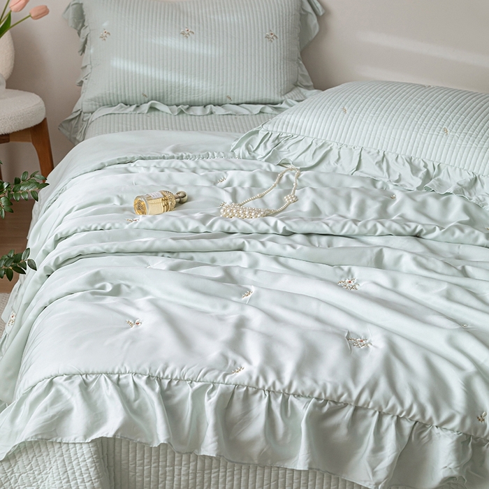 91家纺网 家纺一手货源 找家纺 上喜 2026新款天丝小花刺绣夏被夏凉被空调被四件套 绿色