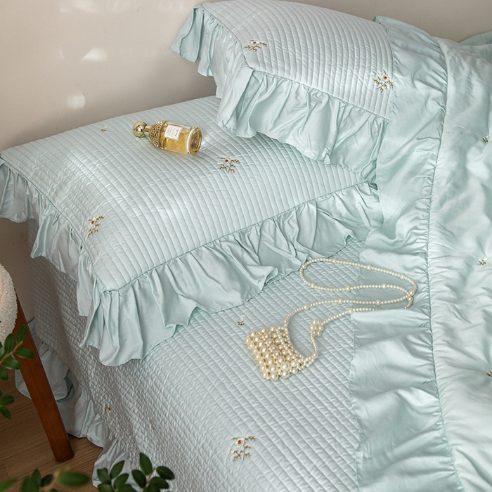 91家纺网 家纺一手货源 找家纺 上喜 2026新款天丝小花刺绣夏被夏凉被空调被四件套 蓝色