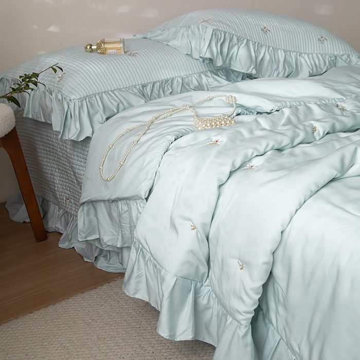 91家纺网 家纺一手货源 找家纺 上喜 2026新款天丝小花刺绣夏被夏凉被空调被四件套 蓝色