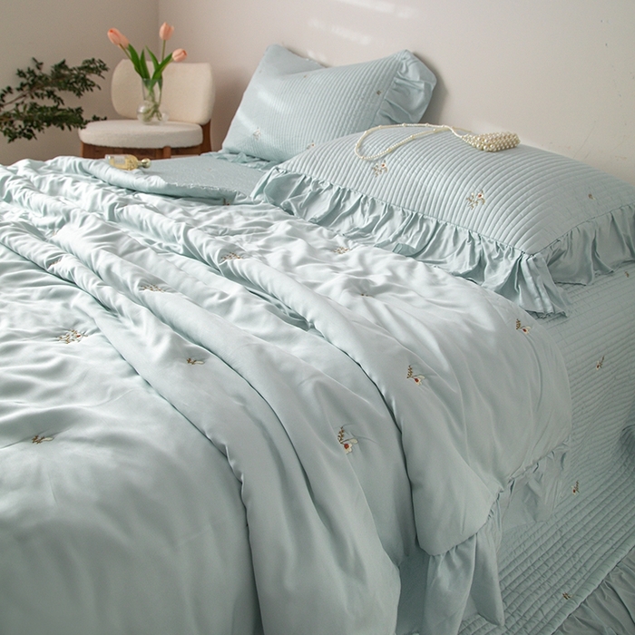 91家纺网 家纺一手货源 找家纺 （总）上喜 2026新款天丝小花刺绣夏被夏凉被空调被四件套