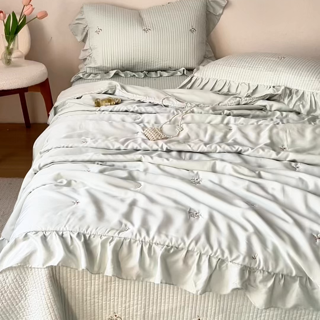 91家纺网 家纺一手货源 找家纺 上喜 2026新款天丝小花刺绣夏被夏凉被空调被四件套 绿色