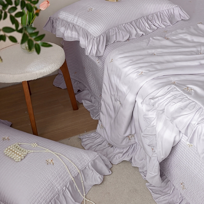 91家纺网 家纺一手货源 找家纺 上喜 2026新款天丝小花刺绣夏被夏凉被空调被四件套 紫色