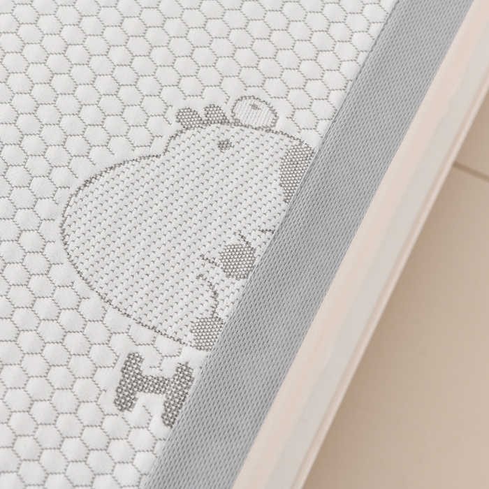 91家纺网 家纺一手货源 找家纺 席匠 2026新款冰豆豆床裙卡通款凉席席子凉席三件套 卡比巴拉床席款-灰