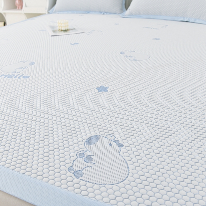 91家纺网 家纺一手货源 找家纺 席匠 2026新款冰豆豆床裙卡通款凉席席子凉席三件套 卡比巴拉床席款-蓝