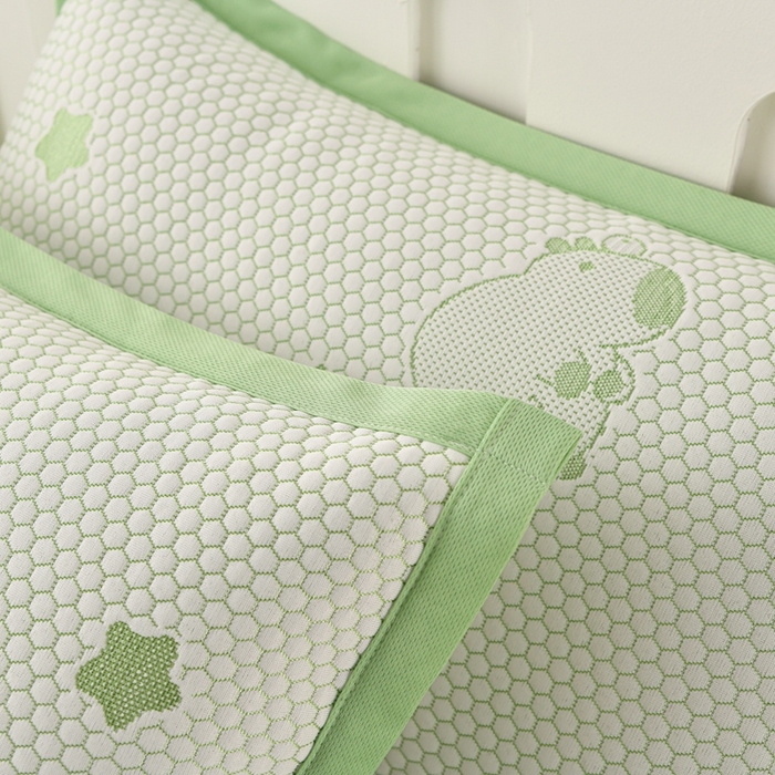 91家纺网 家纺一手货源 找家纺 席匠 2026新款冰豆豆床裙卡通款凉席席子凉席三件套 卡比巴拉床席款-绿