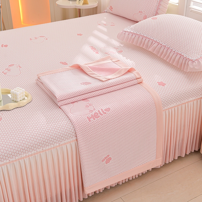 91家纺网 家纺一手货源 找家纺 席匠 2026新款冰豆豆床裙卡通款凉席席子凉席三件套 卡比巴拉渐变款-粉