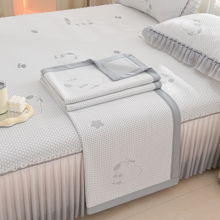 91家纺网 家纺一手货源 找家纺 席匠 2026新款冰豆豆床裙卡通款凉席席子凉席三件套 卡比巴拉渐变款-灰