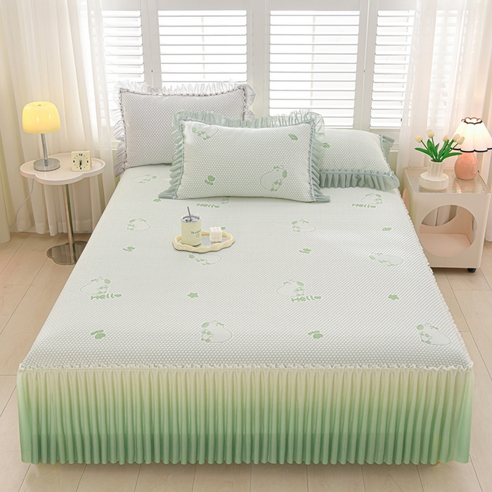 91家纺网 家纺一手货源 找家纺 席匠 2026新款冰豆豆床裙卡通款凉席席子凉席三件套 卡比巴拉渐变款-绿
